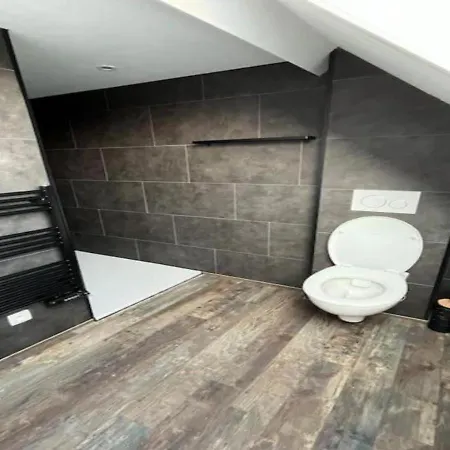 아파트 Prime Location! 1br Near 데한